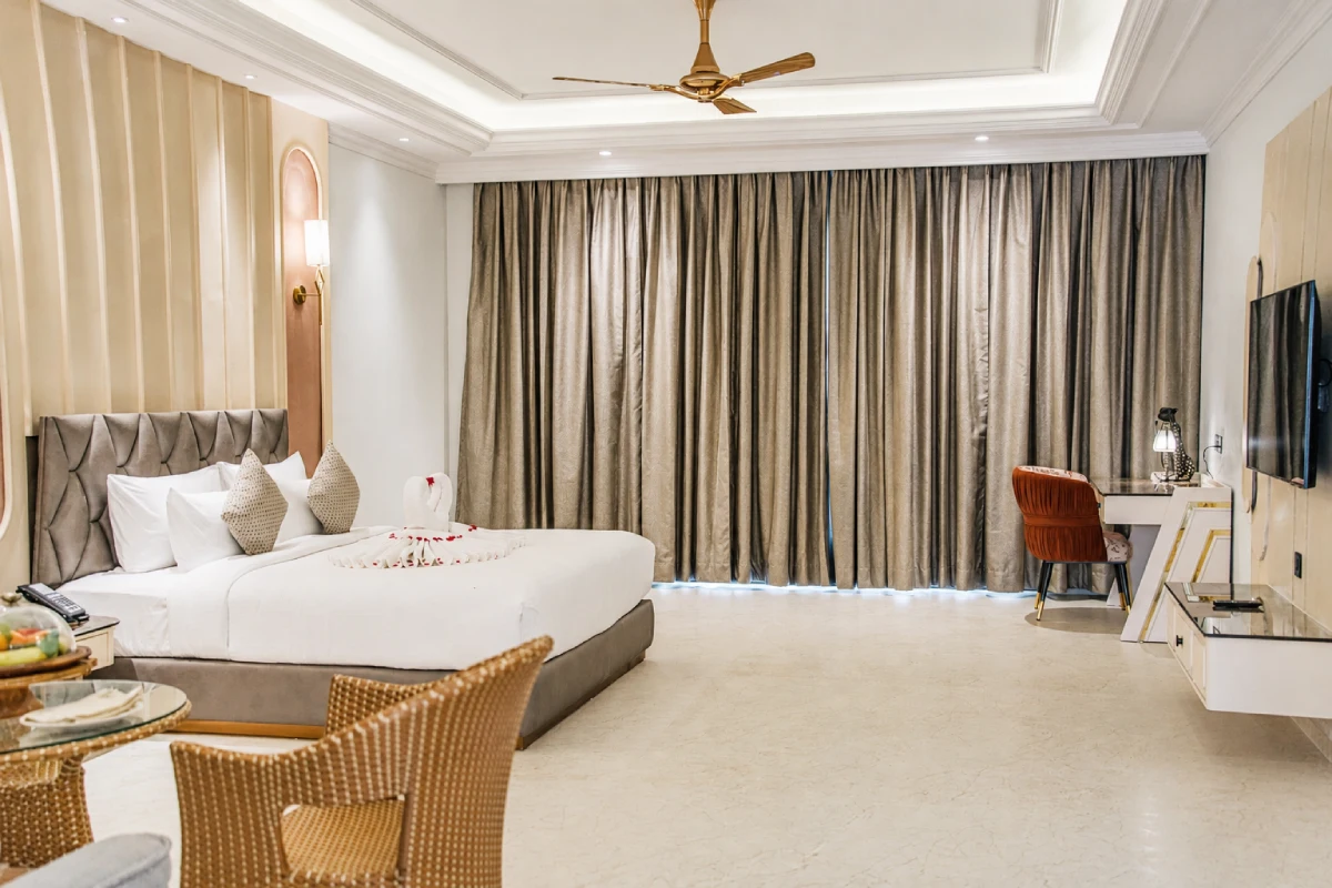 Grand Deluxe Room imge